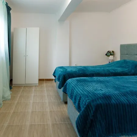Apartment Breeze